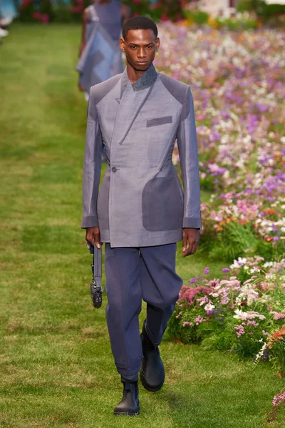 Look 51